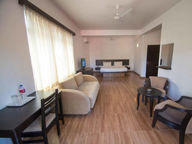 SinQ Beach Resort