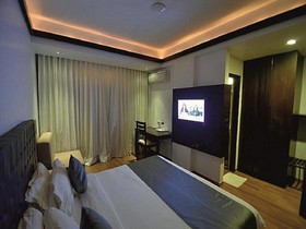 SinQ Beach Resort