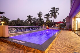 The Avenue Grand