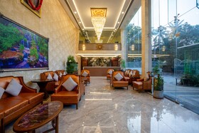 The Avenue Grand