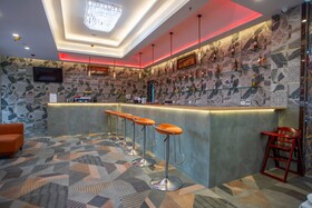 The Avenue Grand