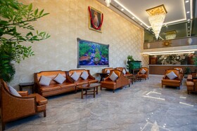 The Avenue Grand