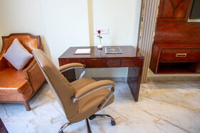 The Avenue Grand