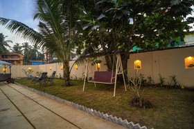 Treehouse Mars Beach Cottages