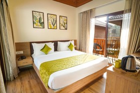 Treehouse Mars Beach Cottages