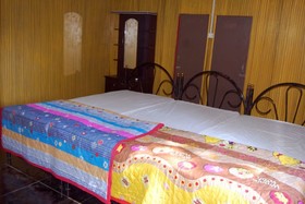 Abel Cressida Beach Cafe & Coco Huts