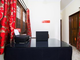 Pande Residency By OYO Rooms