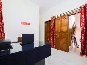 Pande Residency By OYO Rooms