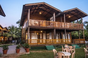 Aqua Marina Beach Cottages