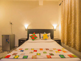 Bright Studio by OYO Rooms