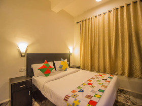 Bright Studio by OYO Rooms