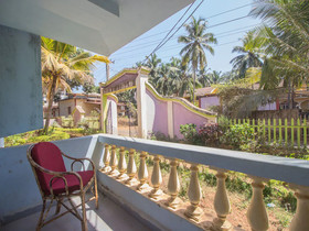 OYO 12198 Home Calangute Beach