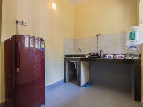 OYO 12198 Home Calangute Beach