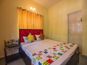 OYO 12198 Home Calangute Beach