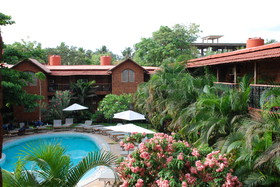 Capital O 322 Sea Breeze Candolim Hotel