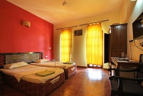Capital O 322 Sea Breeze Candolim Hotel