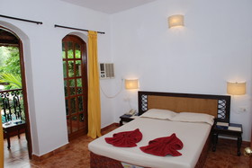 Capital O 322 Sea Breeze Candolim Hotel