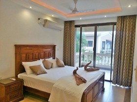 De Mandarin Beach Resort Suites and Villas Goa