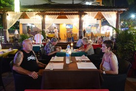 Silver Sands Sunshine