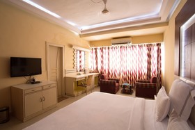 Silver Sands Beach Resort