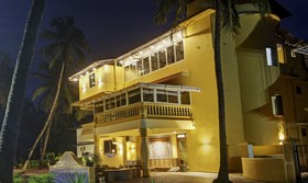 Treebo Trend Majestic Palms