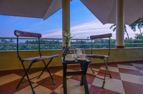 Treehouse Blue Villas