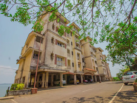 OYO Home 13604 Graceful 2BHK
