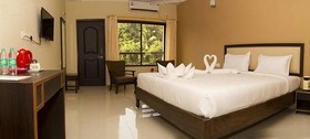 Rendezvous Beach Resort