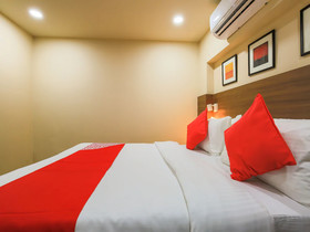 City Xpress Hotel Rooms by OYO Rooms