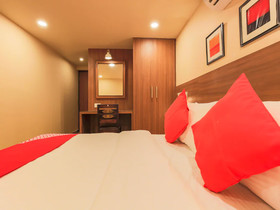 City Xpress Hotel Rooms by OYO Rooms