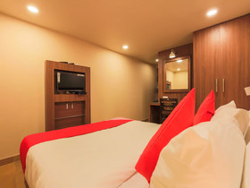 City Xpress Hotel Rooms by OYO Rooms