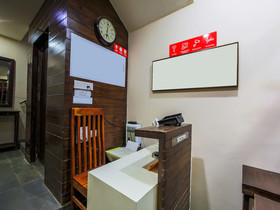 City Xpress Hotel Rooms by OYO Rooms
