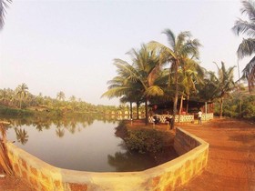 Om Lake Resort