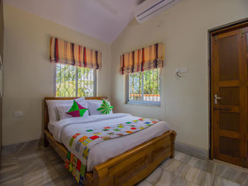 OYO Home 12866 Luxurious Stay