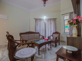 OYO Home 12866 Luxurious Stay