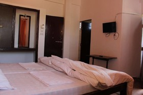 Poonam Village Resort