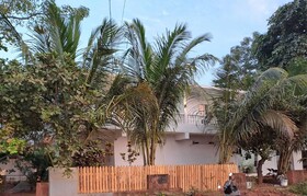 Apricot Inn
