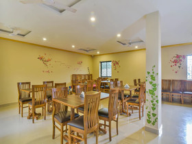 Hotel Ashoka King