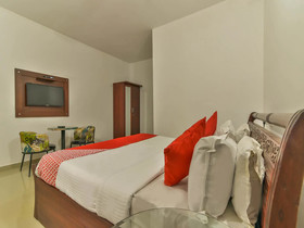 Hotel Ashoka King