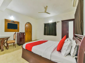 Hotel Ashoka King