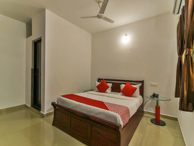 Hotel Ashoka King