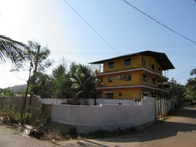 Mandrem Beach Guest House Goa