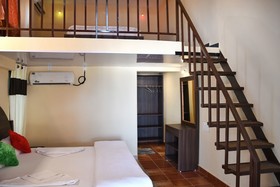 Sunny Sunrise La De Su Beach Resort