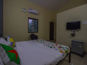 OYO Home 15911 Green View Studio
