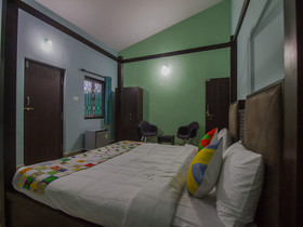 OYO Home 15911 Green View Studio