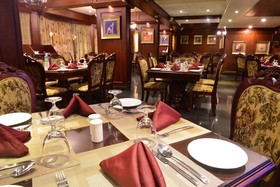 Seasons Hotel & Resorts