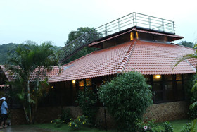 Shangri-La Jungle Resort