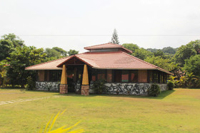 Shangri-La Jungle Resort