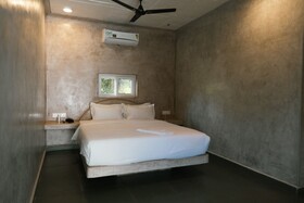 Abolim Resort