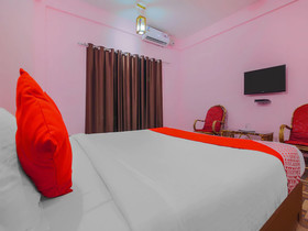 Hotel Padma by OYO Rooms